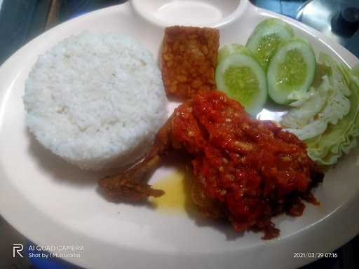 Warung Ayam Goreng Anugerah 1