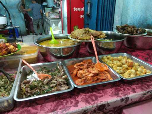 Warung Nasi Uduk Betawi Mpo Nur 4