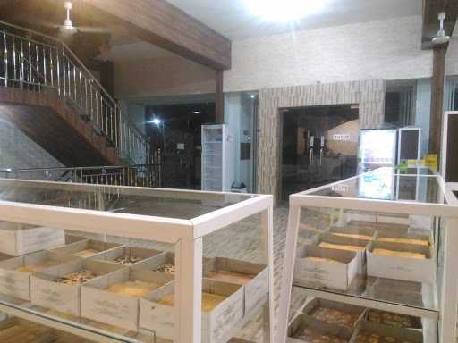 Bu Tatik Cake & Bakery - Piyungan 3