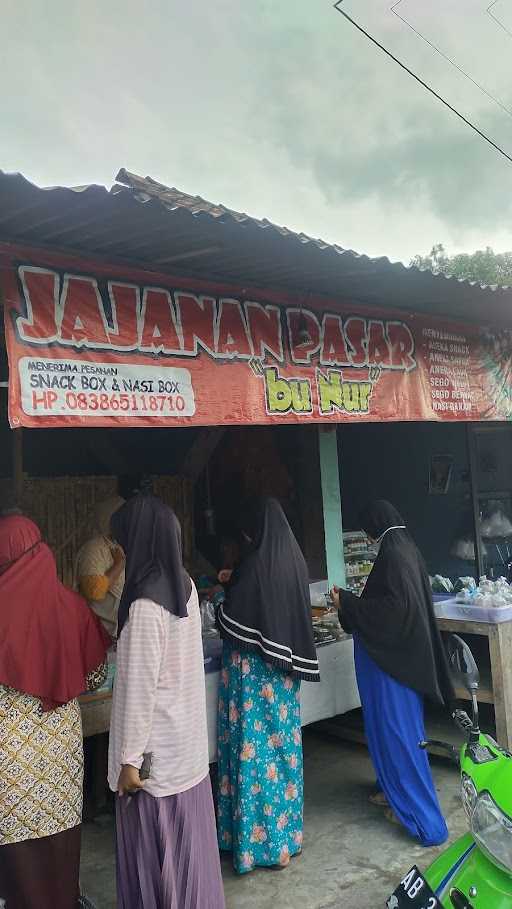 Jajanan Pasar Bu Nur 4