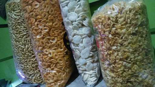 Aneka Camilan Satria Snack 1