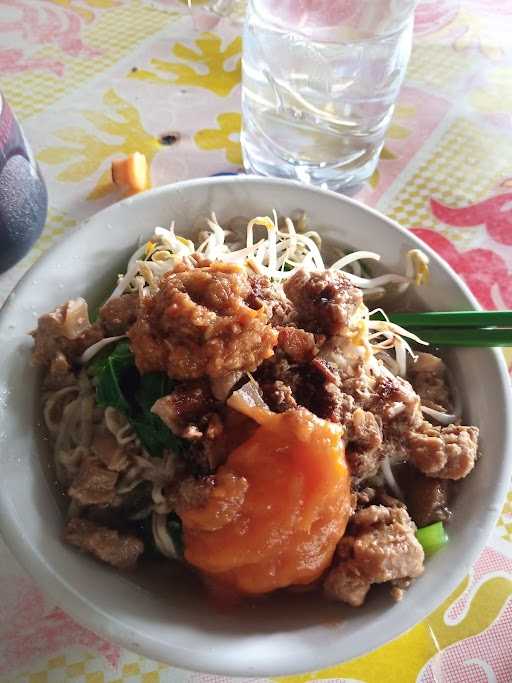 Mie Ayam Pangsit Wonogiri 7