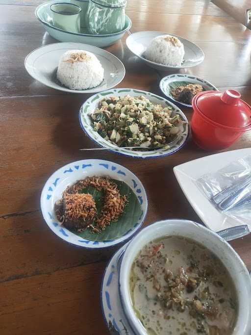 Warung Simbok 4