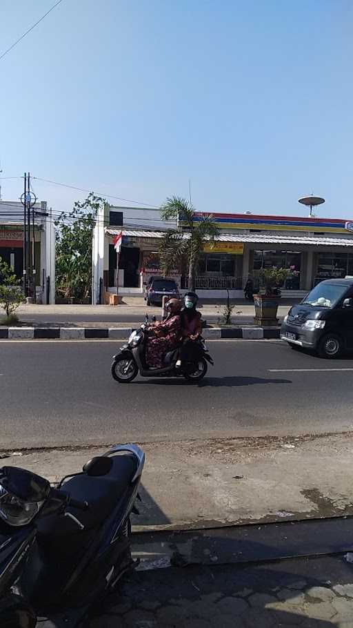 Rumah Makan Padang Bungo 2