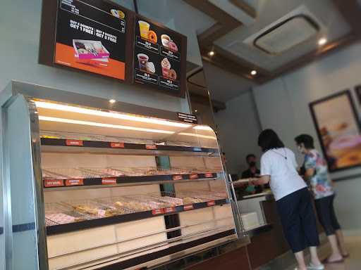 Dunkin Donuts 7