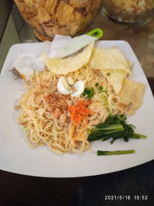 Warung Bamboo(Mie Racon) 3