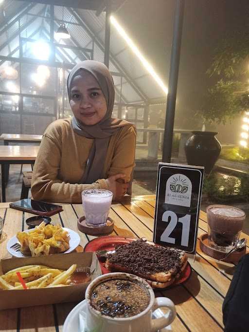 Alas Senja Coffee & Eatery 7