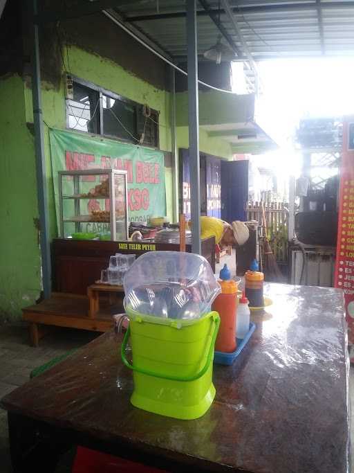 Mi Dan Bakso Bule 4