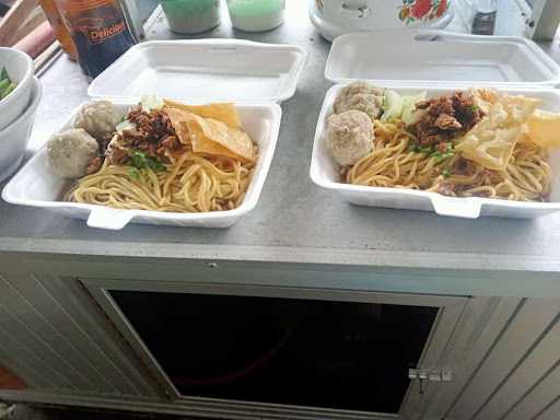 Mie Pangsit & Bakso Kampoeng Waroeng 1