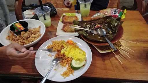 Warung Jamur Ayu 9