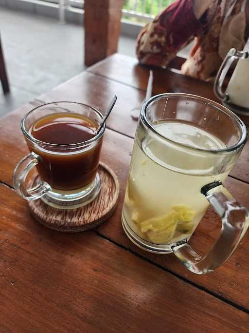 Warung Jamur Ayu 3