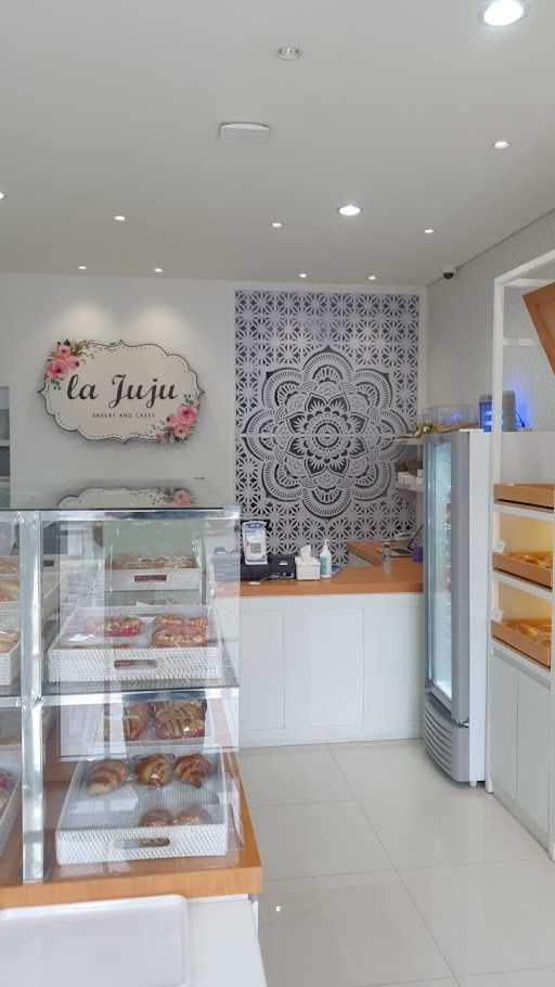 La Juju Bakery And Cakes 1