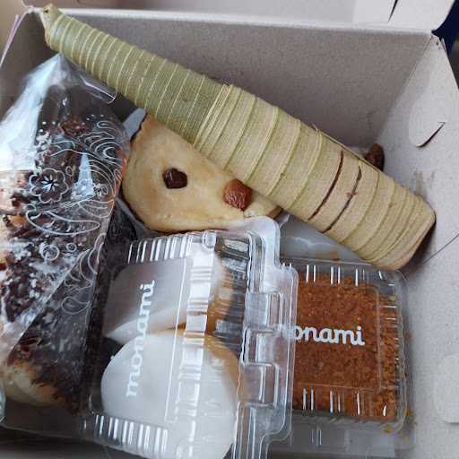 Monami Bakery Bintaro 10