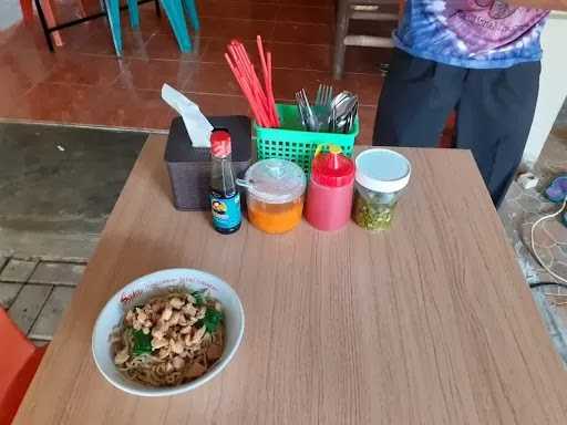 Mie Ayam Bangka Dewa 1