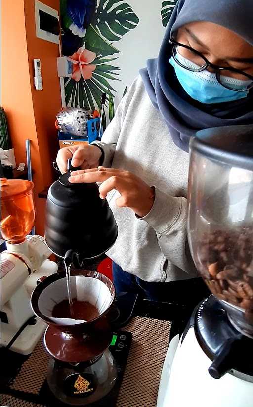 Mata Kopi Ruang Jajan Emerald 9