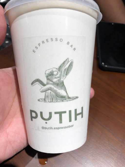 Putih Espresso Bar 6