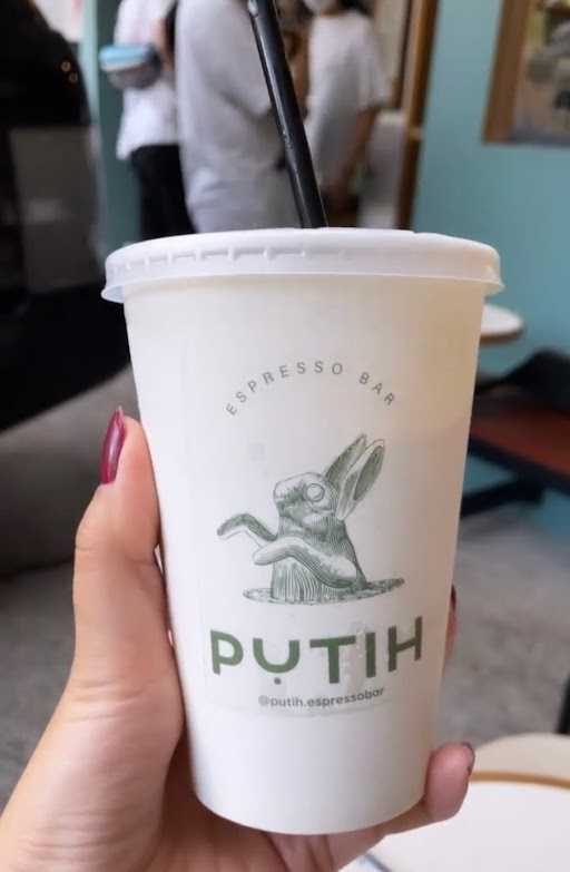 Putih Espresso Bar 5