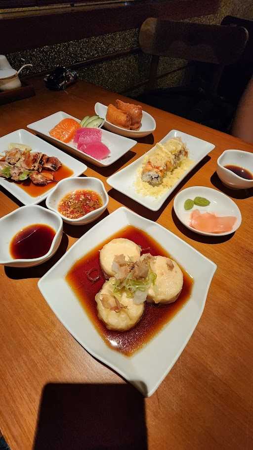 Midori Japanese Restaurant - Bintaro 8