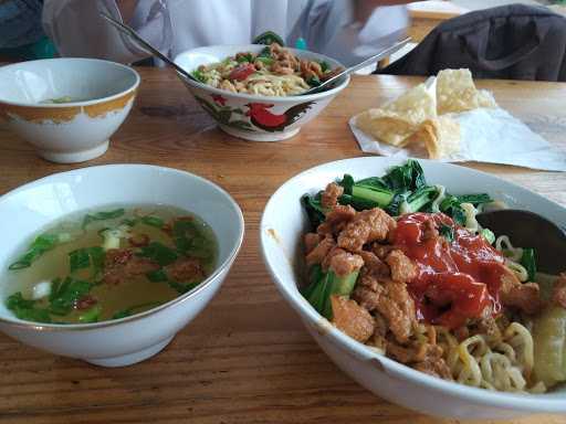 Bakso Jamus 354 - Pondok Kacang 3