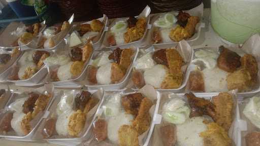 Bebek & Ayam Penyet Taplak Kuning 9