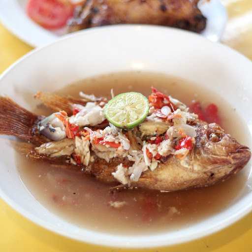 Bebek & Ayam Penyet Taplak Kuning 2