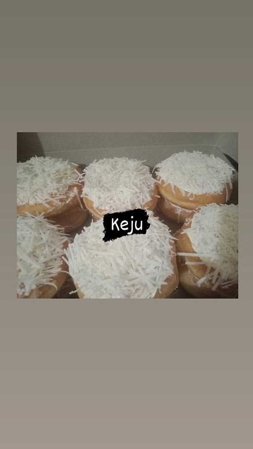 Donat Bukis 4