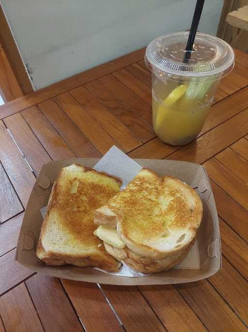 Madam Kaya Toast - Emerald Bintaro 10