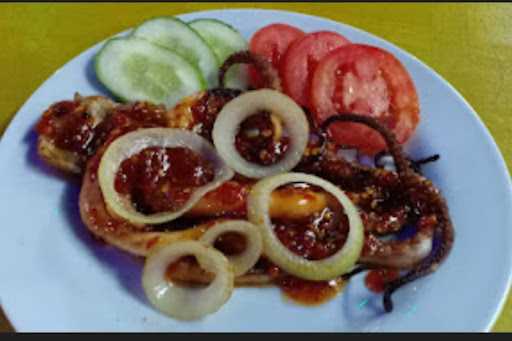 Pojok Seafood & Ayam Geprek Hde 88 9