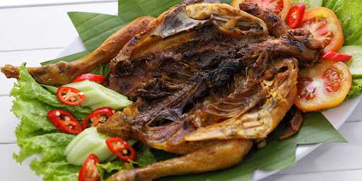 Restoran Ayam Bakar Pak Atok 9