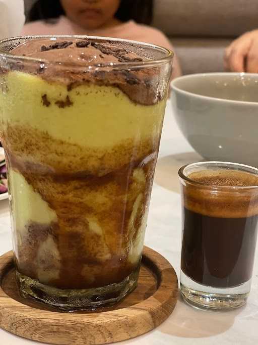 Srasi Coffee & Eatery - Bintaro 10