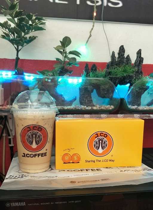 J.Co Jatiwaringin 3