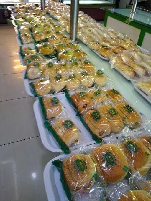 Majestyk Bakery & Cake Shop Pondok Gede 2