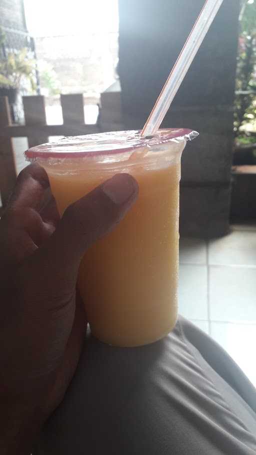 Adzkya Juice Dan Sop Buah 10