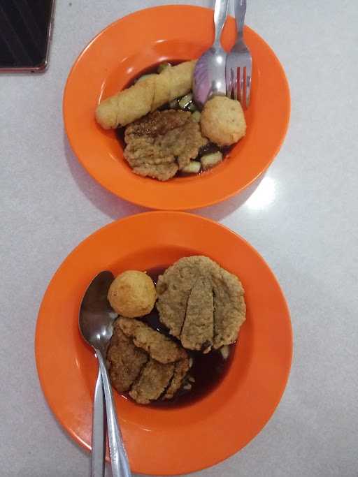 Pempek Gaby Pondok Kelapa 6