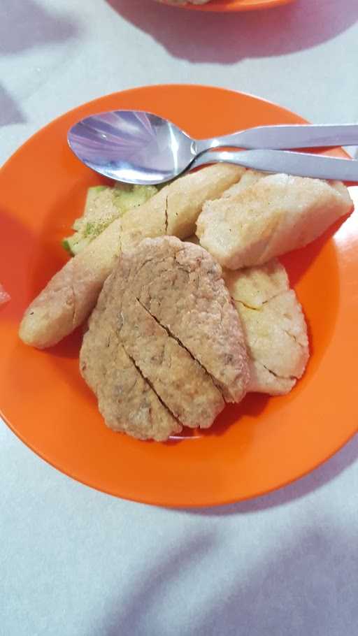 Pempek Gaby Pondok Kelapa 9