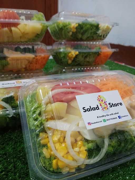 Salad Store Pondok Gede 2