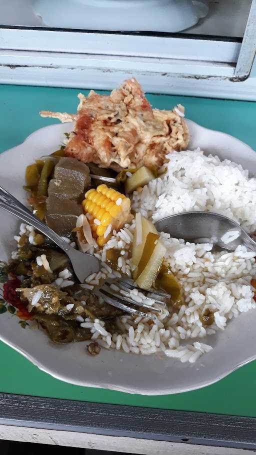 Warung Nasi Gewart Dago 9