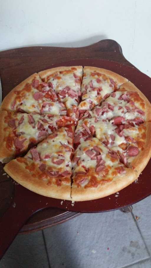 Warung Pizza Classicc 10