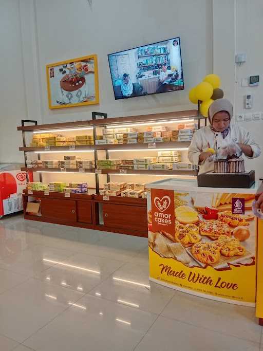 Amorcakes & Bakery - Jatimelati Bekasi 8