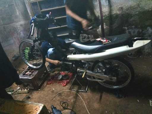 Kecil Garage 4