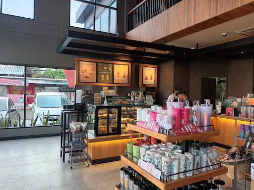 Starbucks - Jatiwarna 9