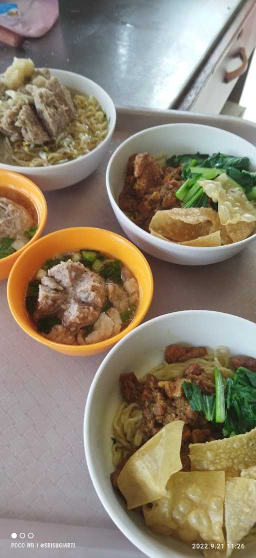 Bakso Urat Sry 9