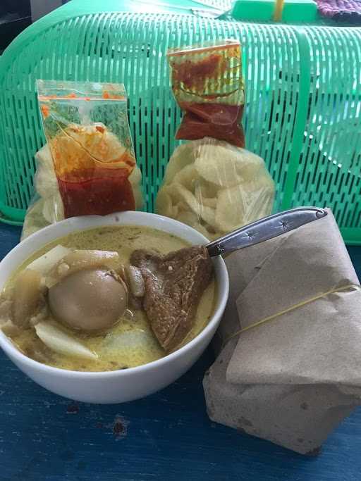 Nasi Uduk & Lontong Sayur Thia 4