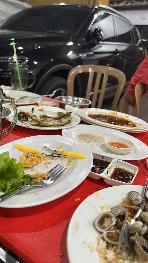 Seafood 68 Pasar Kecapi 6