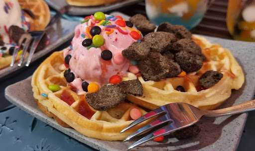 Victoria Crepes And Waffles 10