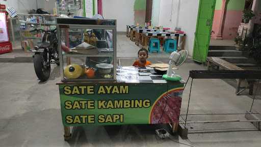 Warung Sate & Gule  Lucky  4