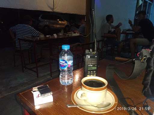 Cafe 93 3