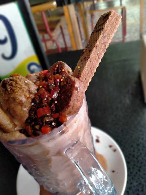 Kedai Ice Cream O2 8