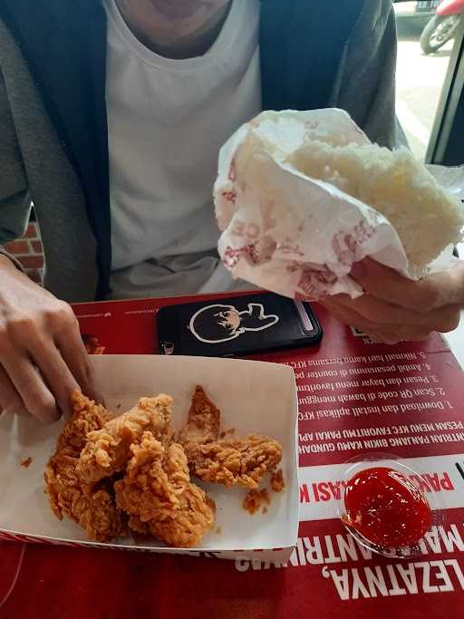 KFC Box - Sungai Jawi Pontianak 6