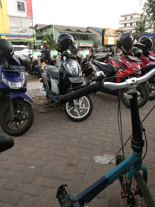 Mie Ayam Bakso Wonogiri 10